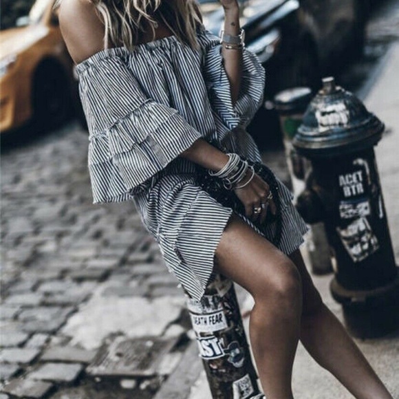 Black & White Stripe Off the Shoulder Tunic Dress - Picture 4 of 8